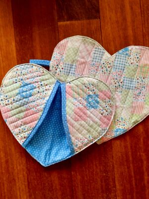 Heart Shaped Oven Mitts and Pot Holder Heart Shaped Oven Mitts and Pot Holder