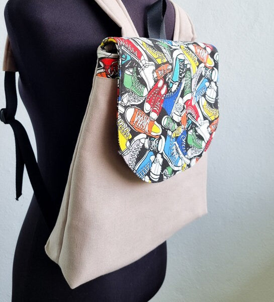 Backpack for kids and adults/ 2 sizes , 13″ laptop bag. Backpack for kids and adults/ 2 sizes , 13″ laptop bag.