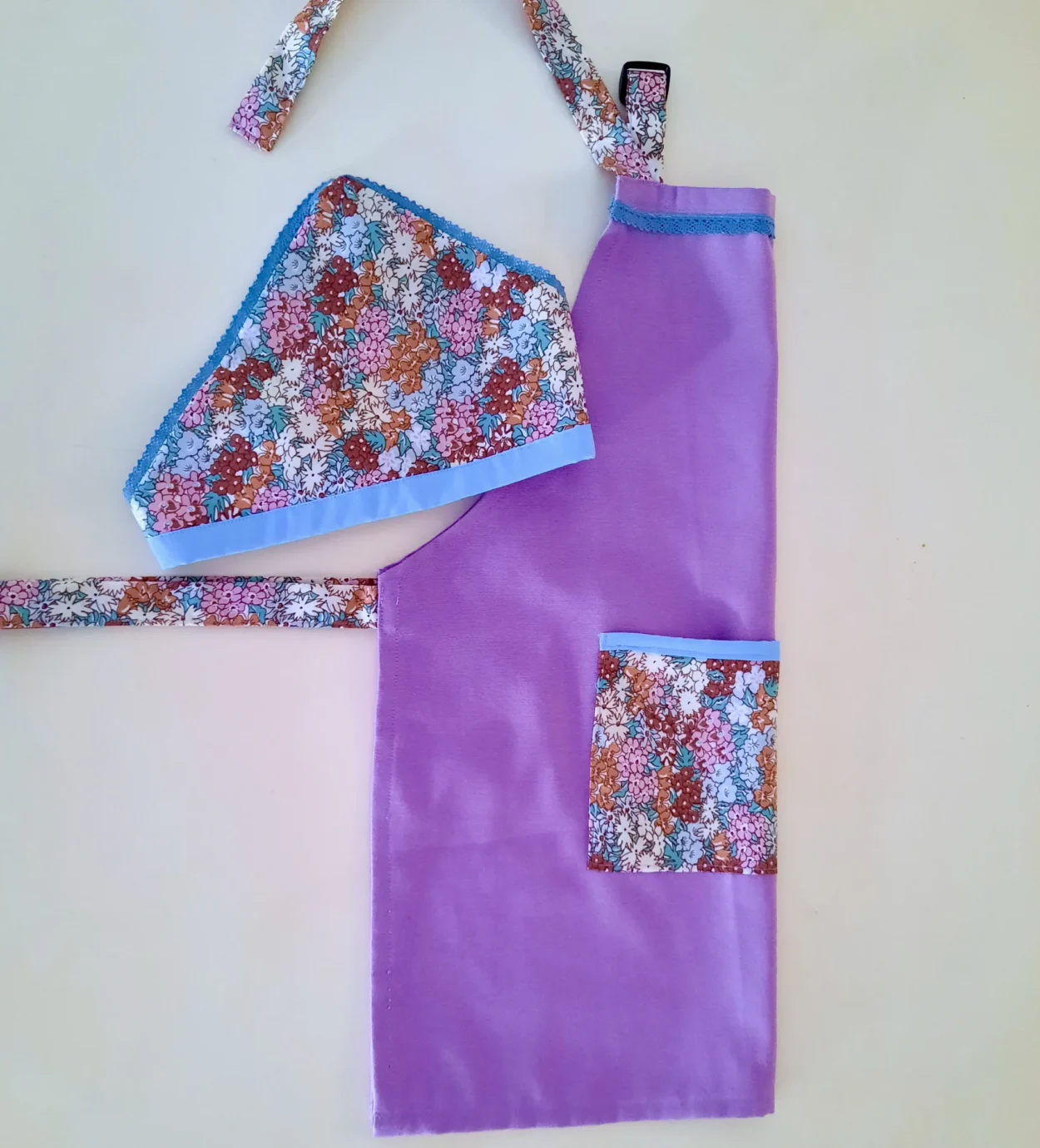 Kids Apron/3 sizes Free Pattern. Kids Apron/3 sizes Free Pattern.
