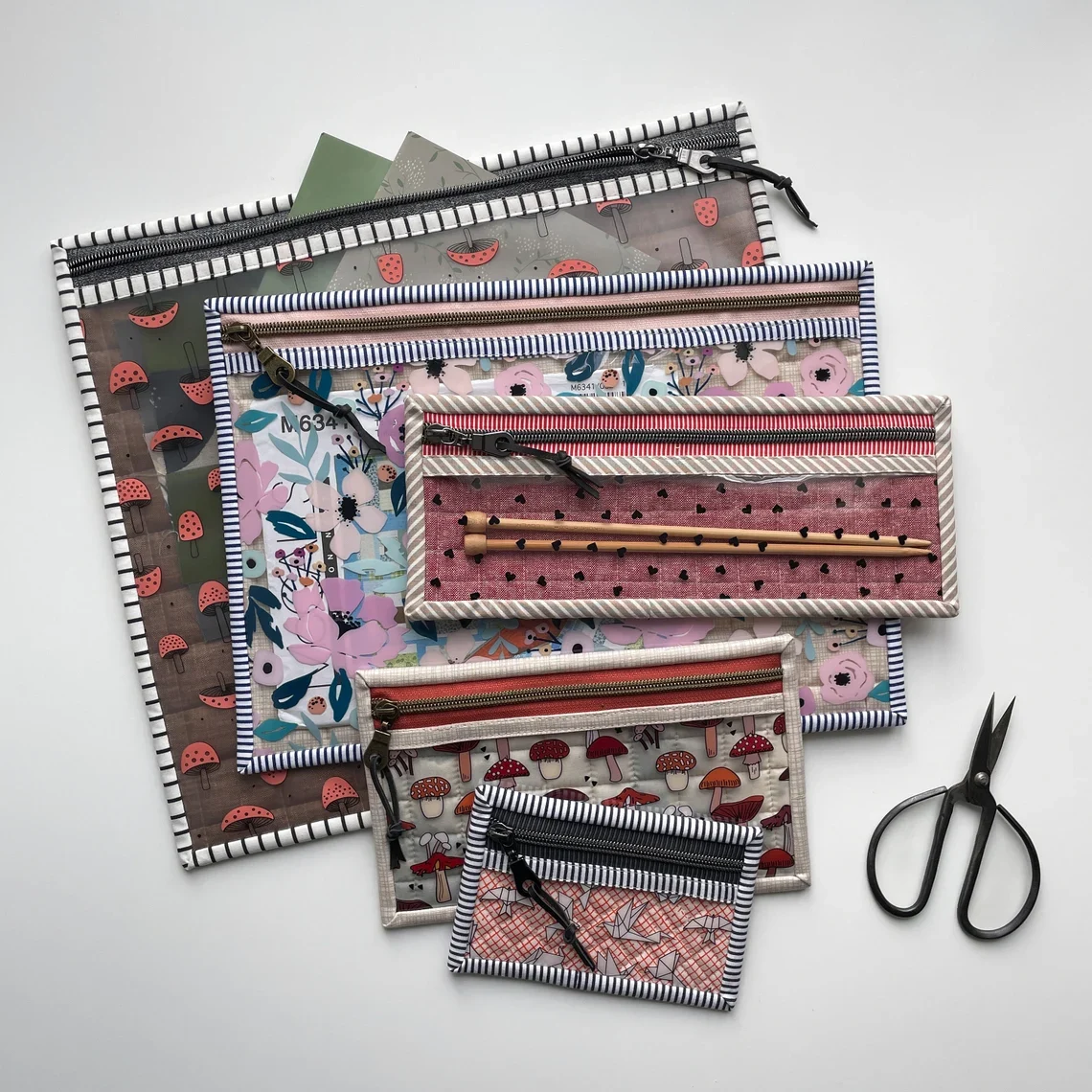 Vinyl Zipper Pouch Vinyl Zipper Pouch