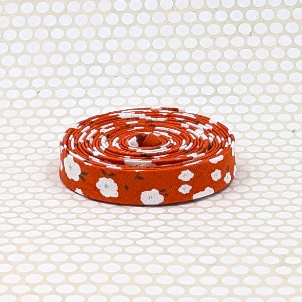 Double Fold 1/2'' Bias Tape Posies Red White