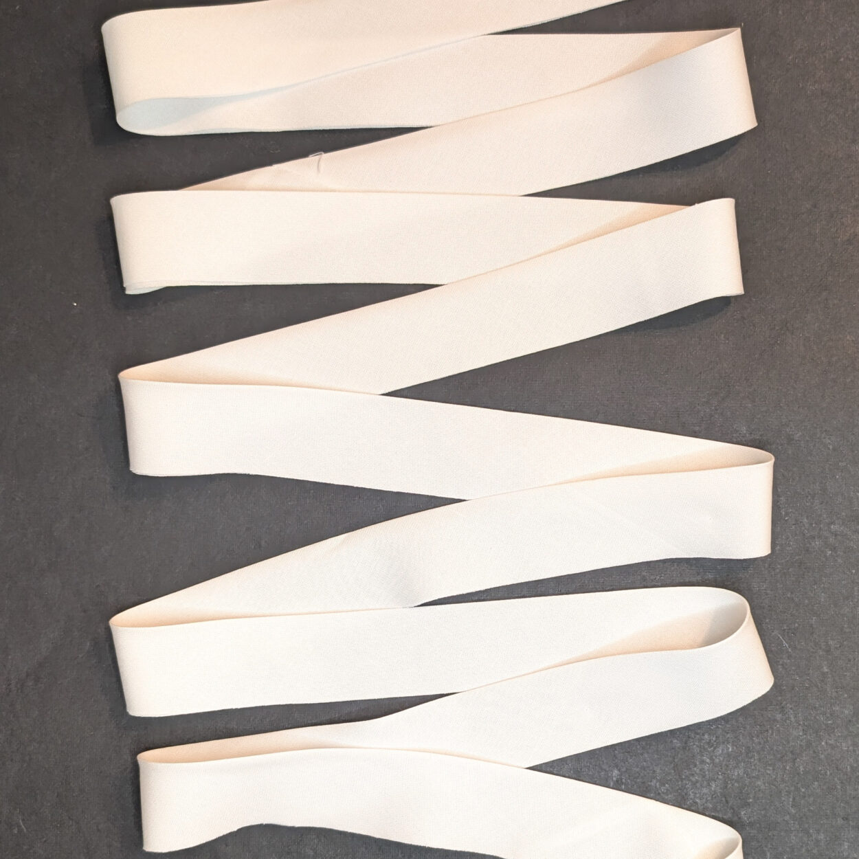 Bias Quilt Binding Cloud White 1 1/4″ Single Fold