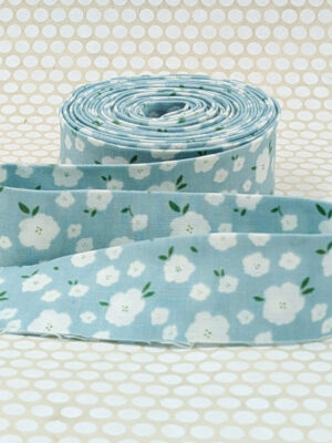 Quilt Binding Posies Light Blue White 1 1/4″ Single Fold Quilt Binding Posies Light Blue White 1 1/4″ Single Fold