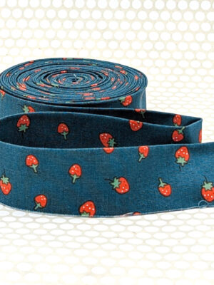 Quilt Binding Strawberries Stargazer Blue 1 1/4″ Single Fold Quilt Binding Strawberries Stargazer Blue 1 1/4″ Single Fold