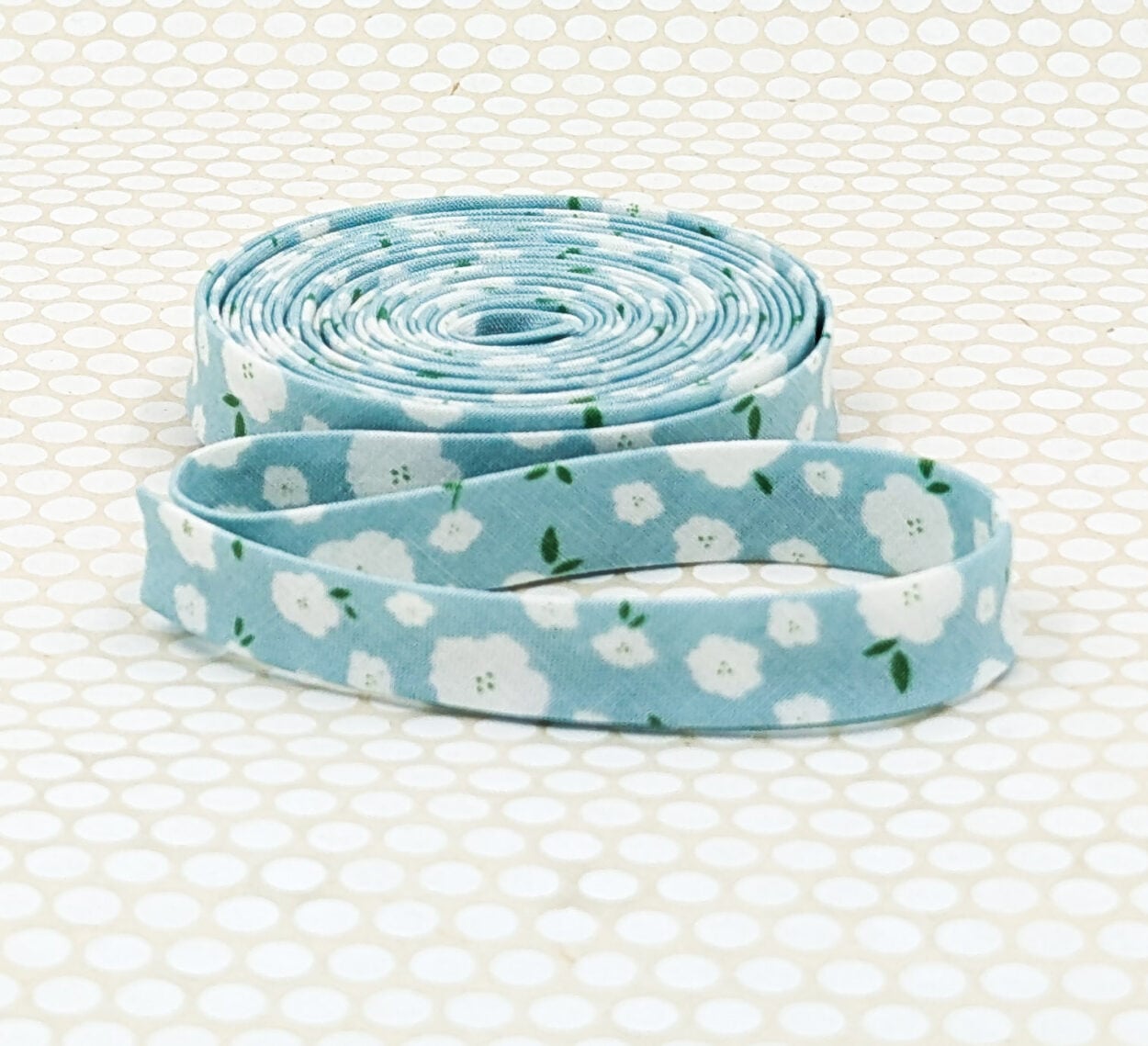 Double Fold 1/2” Bias Tape Posies Light Blue White